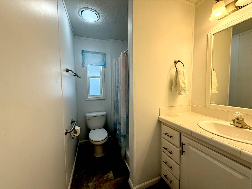 3 Date Ave a Bradenton, FL Mobile or Manufactured Home for Sale